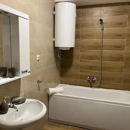 Tik-tak Apartment *