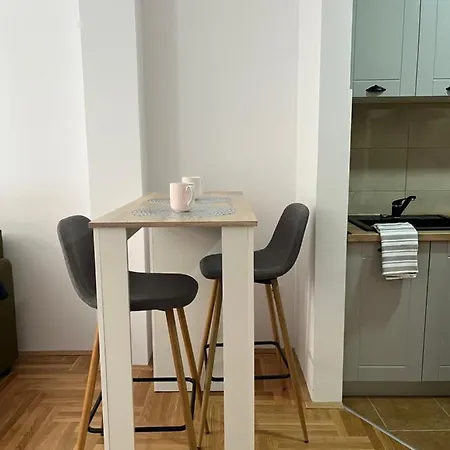 Apartment Tik-tak *